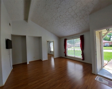 3807 Quiet Place Drive - Photo Thumbnail 3