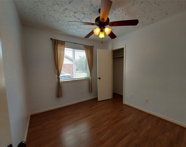 3807 Quiet Place Drive - Photo Thumbnail 19