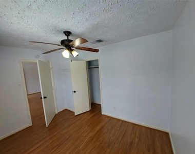 3807 Quiet Place Drive - Photo Thumbnail 25