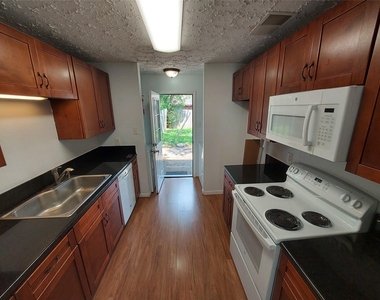 3807 Quiet Place Drive - Photo Thumbnail 38