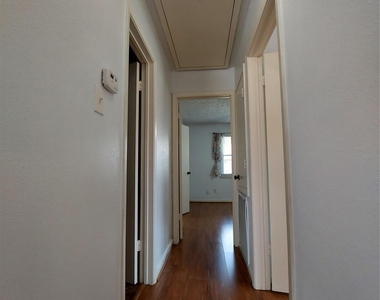 3807 Quiet Place Drive - Photo Thumbnail 17