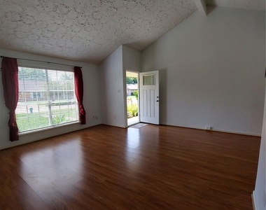 3807 Quiet Place Drive - Photo Thumbnail 29