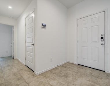 1206 Cattle Chute Court - Photo Thumbnail 9