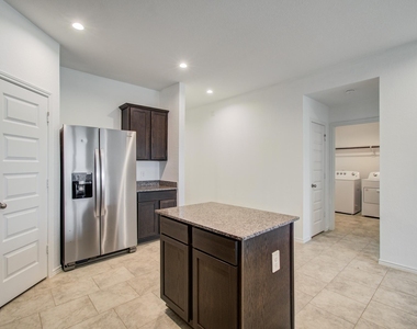 1206 Cattle Chute Court - Photo Thumbnail 21