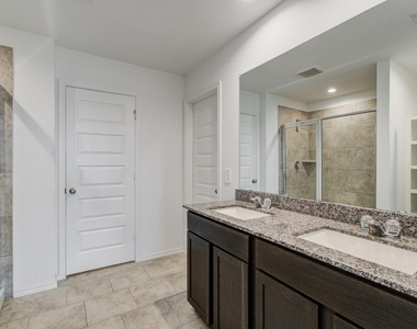 1206 Cattle Chute Court - Photo Thumbnail 30