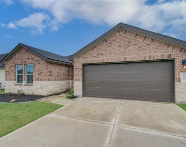 1206 Cattle Chute Court - Photo Thumbnail 4