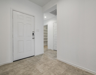 1206 Cattle Chute Court - Photo Thumbnail 10