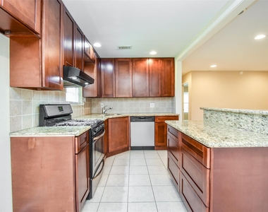 6430 Saxet Street - Photo Thumbnail 12