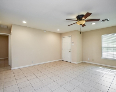 6430 Saxet Street - Photo Thumbnail 20