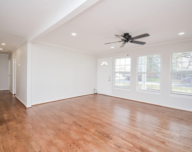 5006 Libbey Lane - Photo Thumbnail 8