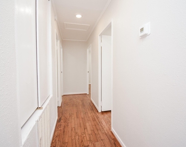 5006 Libbey Lane - Photo Thumbnail 12