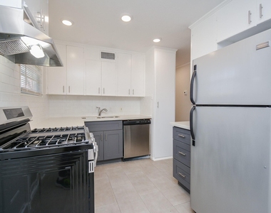 5006 Libbey Lane - Photo Thumbnail 10