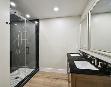 10930 White Thorn Street - Photo Thumbnail 28