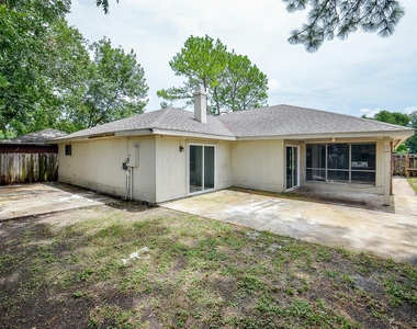 12266 Huntington Venture Drive - Photo Thumbnail 30