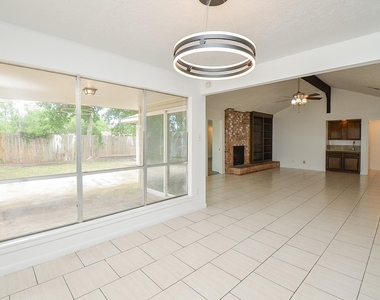 12266 Huntington Venture Drive - Photo Thumbnail 16
