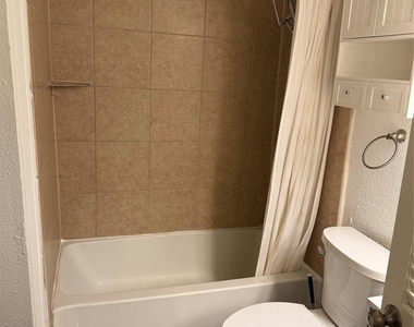 10855 Meadowglen Lane - Photo Thumbnail 10