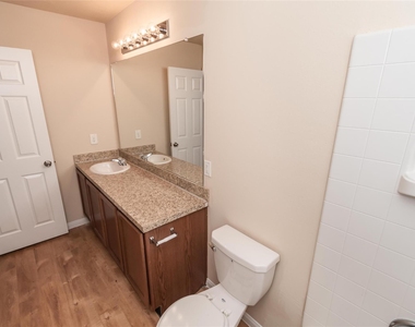 2438 W Werrington Way - Photo Thumbnail 8