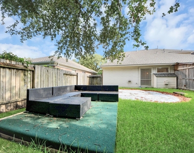 13515 Scarab Drive - Photo Thumbnail 20
