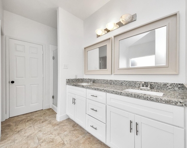 13515 Scarab Drive - Photo Thumbnail 16