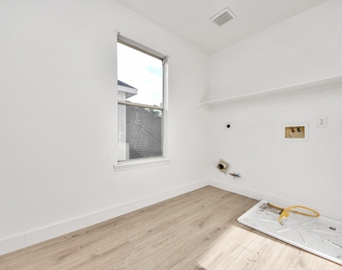 13515 Scarab Drive - Photo Thumbnail 28