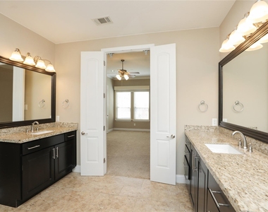 1610 Knox Street - Photo Thumbnail 25