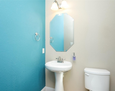 1610 Knox Street - Photo Thumbnail 31