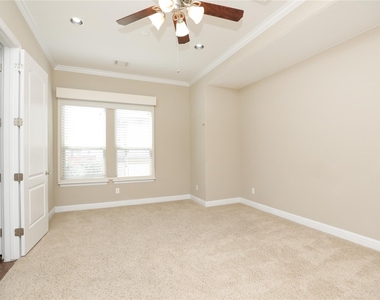 1610 Knox Street - Photo Thumbnail 20