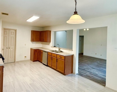 24726 Cobble Canyon Lane - Photo Thumbnail 2