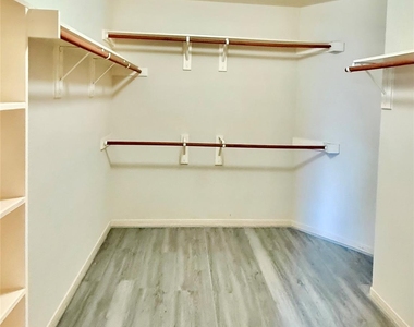 24726 Cobble Canyon Lane - Photo Thumbnail 9