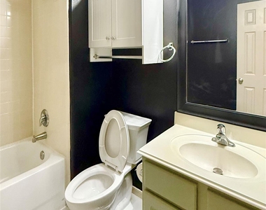 24726 Cobble Canyon Lane - Photo Thumbnail 12