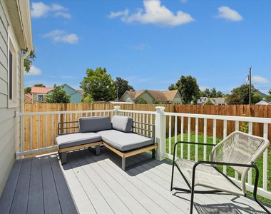 809 Gale Street - Photo Thumbnail 12