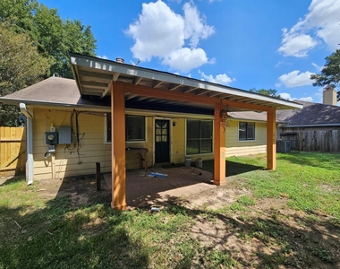 5619 Fairview Forest Drive - Photo Thumbnail 19