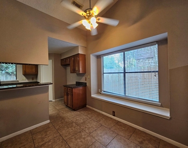5619 Fairview Forest Drive - Photo Thumbnail 5