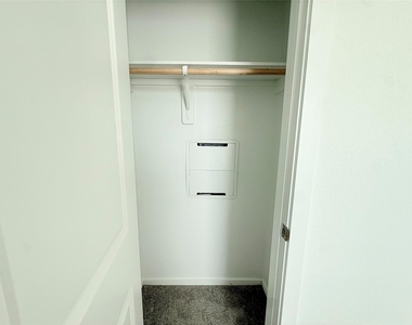 3642 Duplet Avenue - Photo Thumbnail 11