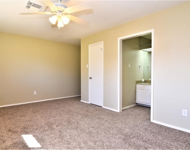3907 Almington Lane - Photo Thumbnail 17