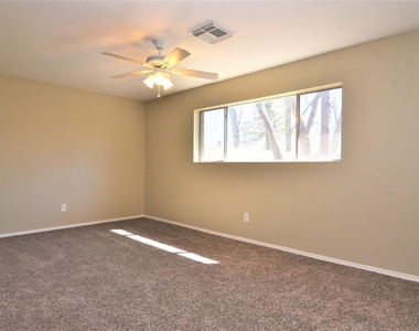 3907 Almington Lane - Photo Thumbnail 16