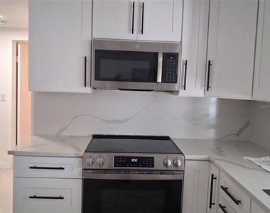 8846 Chilton Drive - Photo Thumbnail 9