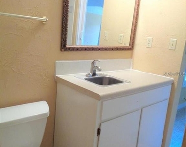 1411 E New York Avenue - Photo Thumbnail 9