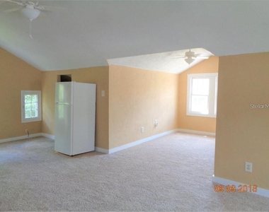 1411 E New York Avenue - Photo Thumbnail 7