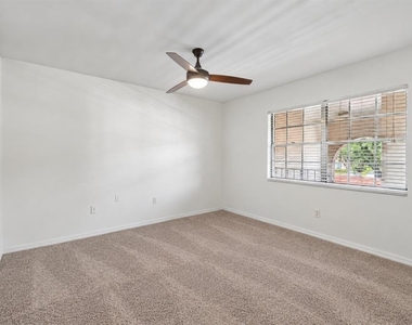 10354 Carrollwood Lane - Photo Thumbnail 16