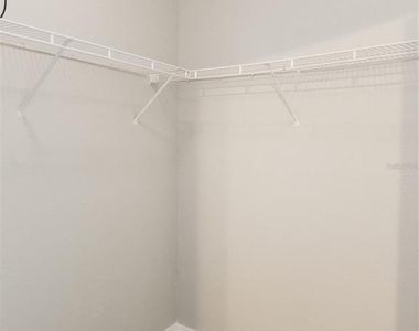 17102 Carrington Park Drive - Photo Thumbnail 8