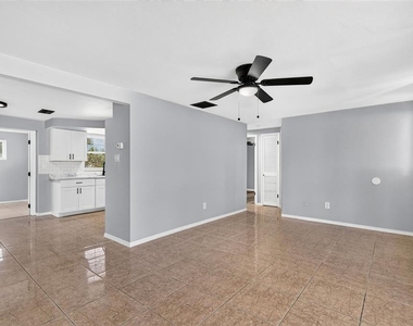 4125 Oakfield Avenue - Photo Thumbnail 4