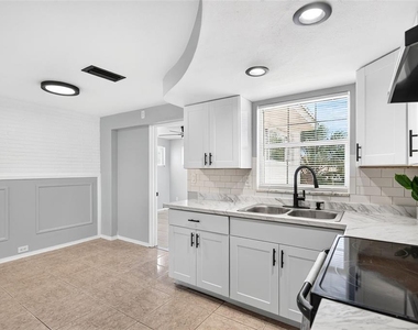 4125 Oakfield Avenue - Photo Thumbnail 13