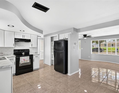 4125 Oakfield Avenue - Photo Thumbnail 9