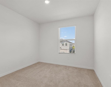 5767 Purple Finch Avenue - Photo Thumbnail 27
