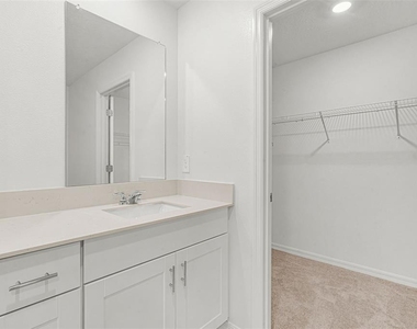 5767 Purple Finch Avenue - Photo Thumbnail 19