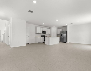 5767 Purple Finch Avenue - Photo Thumbnail 7