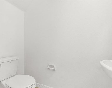 5767 Purple Finch Avenue - Photo Thumbnail 5