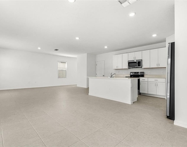 5767 Purple Finch Avenue - Photo Thumbnail 8
