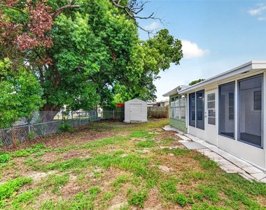 8905 Tropical Palm Way - Photo Thumbnail 28